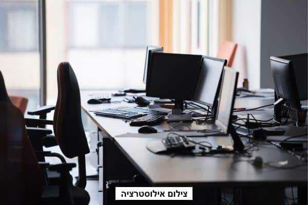 פריצה למשרד